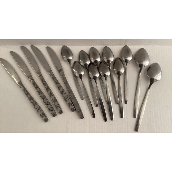 Lot Oxford Hall Stainless Flatware Japan OXH140 Discontinued 17 Pieces - Picture 3 of 7